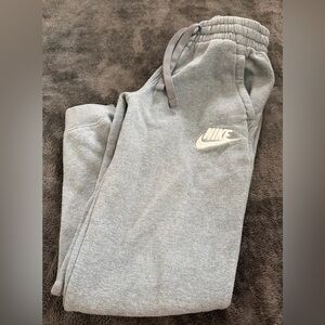Nike Kids Medium Sweatpants
